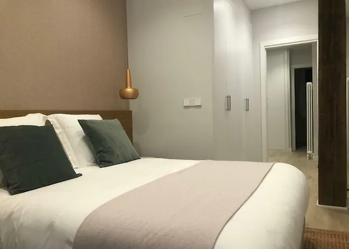Marcial Suite Central, Modern And New.